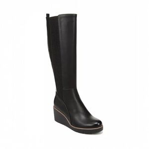 BRAND NEW  NATURALIZER SOUL ADRIAN KNEE HIGH BOOT, size 6